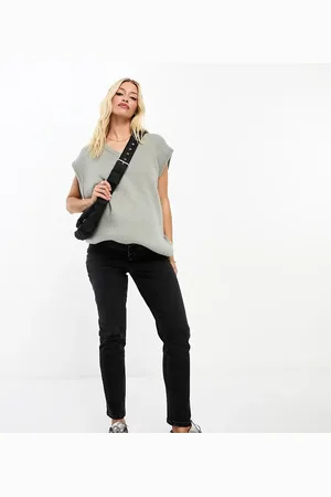 ASOS ASOS DESIGN Maternity slim fit comfort mom jeans in washed