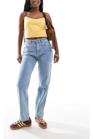 Wrangler High waisted mom jeans in light wash