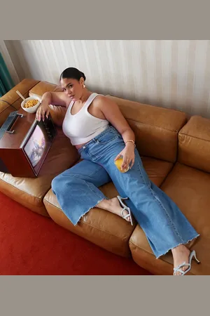 ASOS ASOS DESIGN Curve high waisted wide leg jeans with cinch in clean