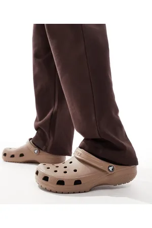 Crocs Unisex classic clogs in latte