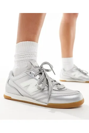 New Balance RC42 trainers in