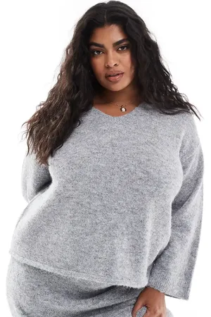 4th & Reckless Wool mix fluffy knit v neck jumper co-ord in