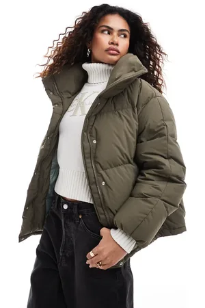Calvin Klein Relaxed puffer jacket in
