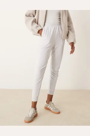 New Look Slim leg cuffed joggers in