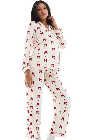 Chelsea Peers Exclusive Maternity poly Exclusive red bow print in cream