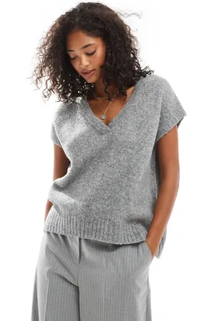 Threadbare V-neck knitted vest in