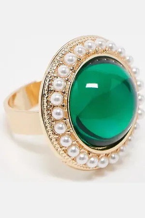 Reclaimed Oversized ring with pearl outer in
