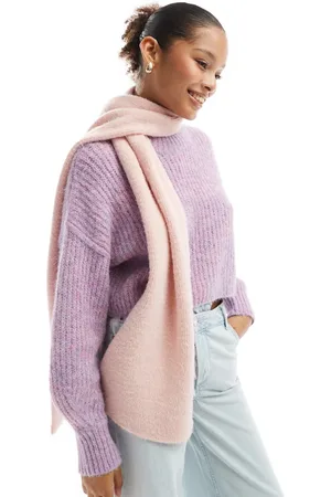 Cotton On Cotton On fluffy scarf in soft baby