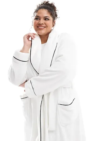 ASOS ASOS DESIGN Curve premium super soft fleece midi robe in