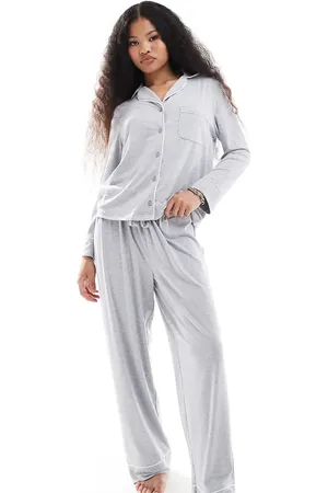 ASOS ASOS DESIGN Petite super soft long sleeve shirt & trouser pyjama set with contrast piping in marl
