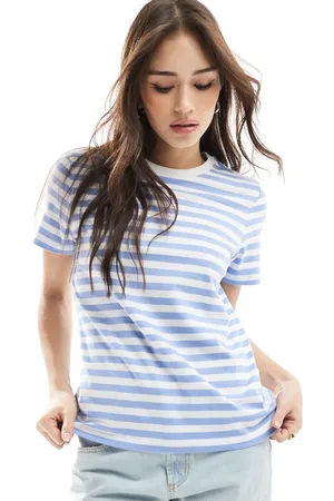Pieces® Short sleeve boxy t-shirt in and white stripe