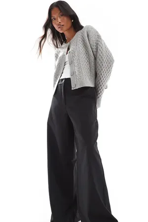 ASOS ASOS DESIGN Petite tailored relaxed straight leg trousers in