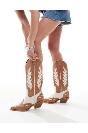 SEQWL Lexus colourblock western boots in cream
