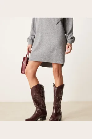 Glamorous Studded western knee boots in burgundy