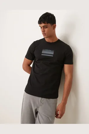 Calvin Klein Gradient chest logo in