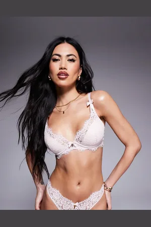 Boux Avenue Clara eyelash lace push up plunge bra in pearl