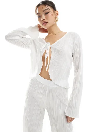 Missyempire Exclusive plisse tie front wide sleeve beach top co-ord in
