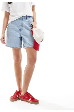 Abercrombie & Fitch Curve Love loose fit denim shorts in light wash
