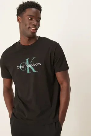 Calvin Klein Large logo t-shirt in and red