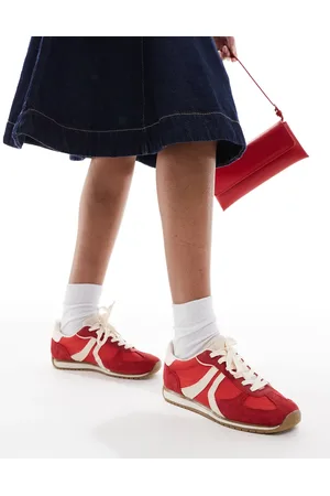 Stradivarius Leather trainer in