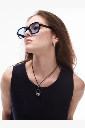 Topshop Madeira round sunglasses in
