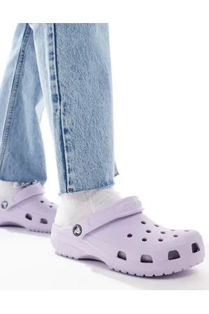 Crocs Classic clogs in lavender
