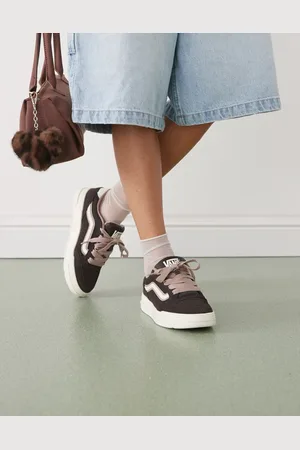 Vans Hylane chunky suede trainers in dark