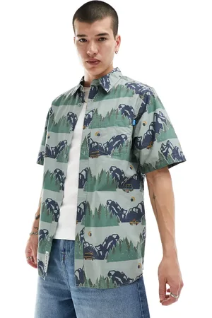 Kavu Short sleeve mountain print shirt in