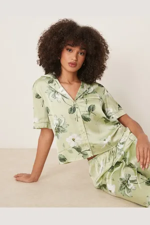 Abercrombie & Fitch Short sleeve button up pyjama shirt in floral co-ord