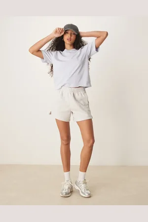 Abercrombie & Fitch Essential mid rise long line short in light