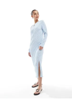 Pieces® Long sleeve plisse midi dress in ditsy floral print