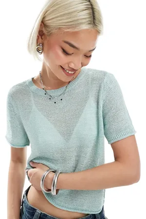 ONLY Short sleeve knitted top in light