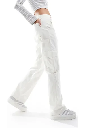 Abercrombie & Fitch Relaxed cargo trouser in cream