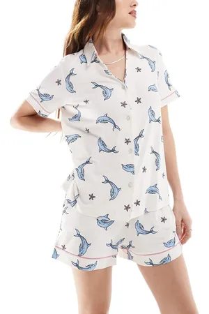 Chelsea Peers Poly short sleeve revere and short set in dolphin print