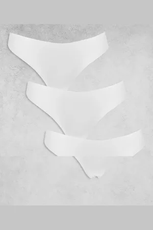 Pieces® 3 pack seamless thongs in