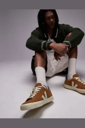 Veja Campo bold trainer in camel pierre