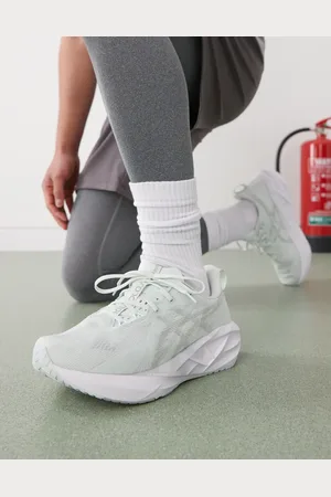 Asics Novablast 5 running trainers in aqua