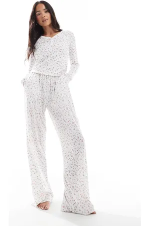 Daisy Street Ditsy floral pyjama bottoms