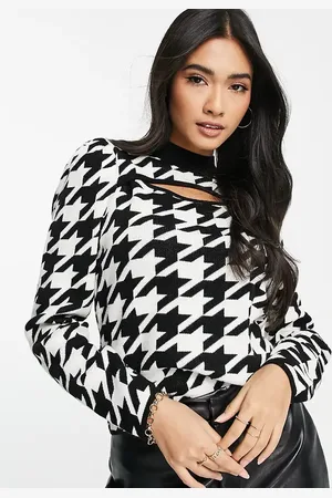 VILA Exclusive knitted top with high neck and cut out in oversized houndstooth