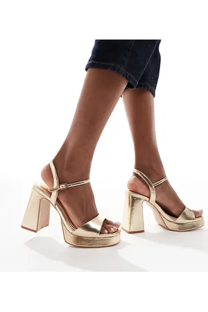 Stradivarius Wide Fit platform sandal in