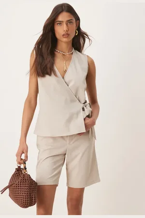 JDY Wrap waistcoat in beige