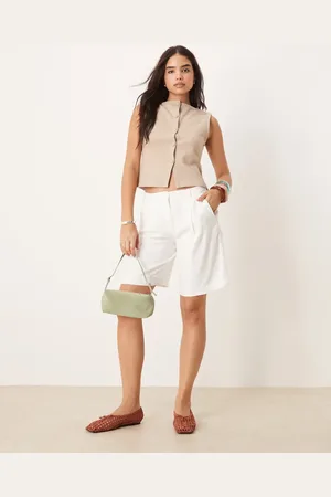 Abercrombie & Fitch Mid rise bermuda shorts in