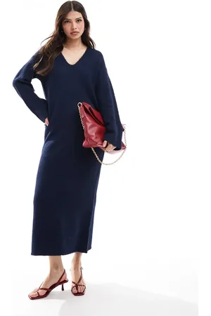 4th & Reckless Wool mix fluffy knit v neck maxi jumper dress in