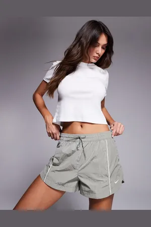 Nike Wind Runner 2inch woven shorts in light