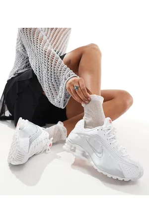 Nike Shox R4 unisex trainers in