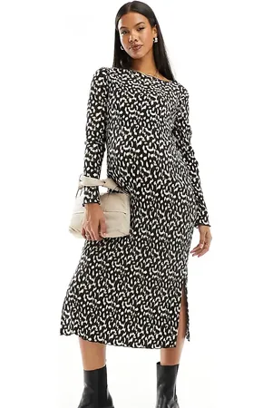 Mama;licious Mamalicious Maternity plisse midi dress with side split in leopard print