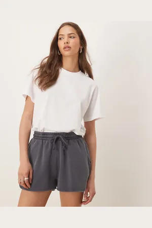 ASOS Ultimate t-shirt with crew neck in