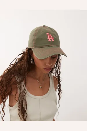 New Era LA Dodgers 9twenty contrast stitch cap in khaki