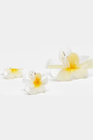 Stradivarius 3 pack flower hair clips in white and yellow