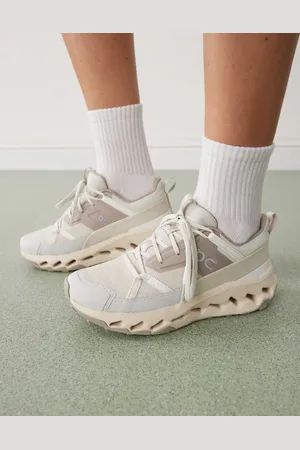 On Running ON Cloudhorizon performance outdoor trainers in